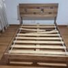 Cama matrimonial de madera